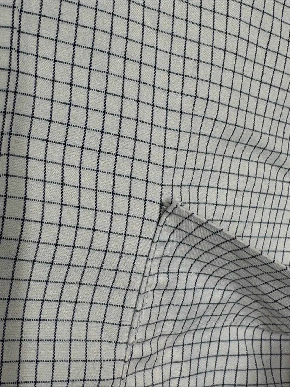 Banana Republic Men's Light Gray/White/Deep Blue Micro-Check Button-Down Shirt